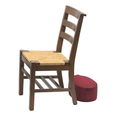 Bent leg traditional chair rush seat three stretchers